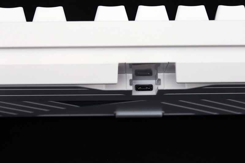 新款iPad今日开卖，iPadmini 6抢不到，先入手达尔优A87三模机械键盘