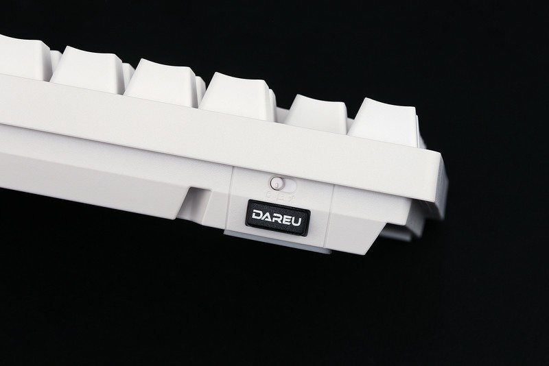 新款iPad今日开卖，iPadmini 6抢不到，先入手达尔优A87三模机械键盘