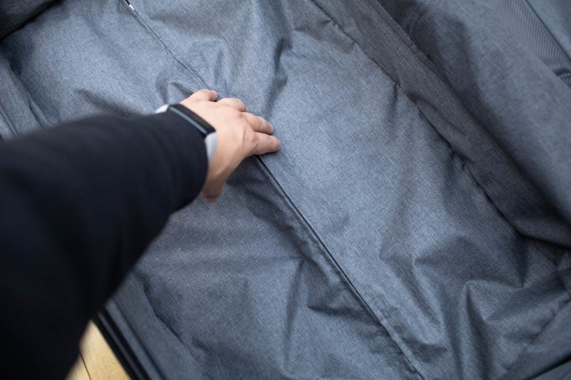 更大更稳更灵活，地平线8号大旅行家旅行箱使用评测