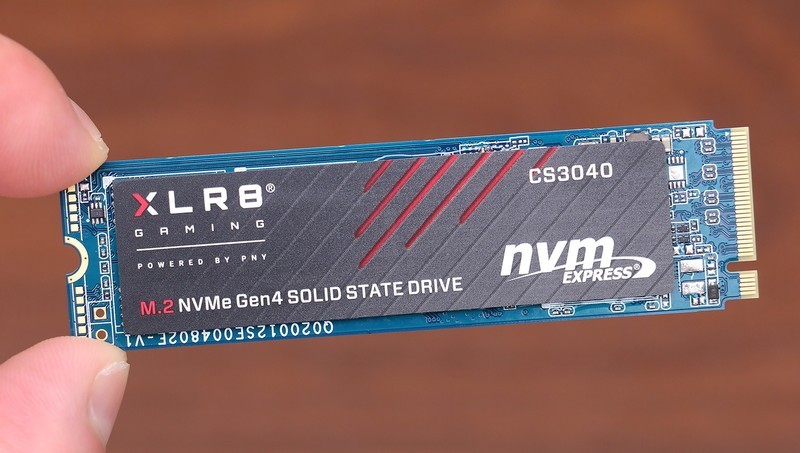 速度和容量我全都要，PNY XLR8 CS3040 2TB 游戏 SSD 上手玩