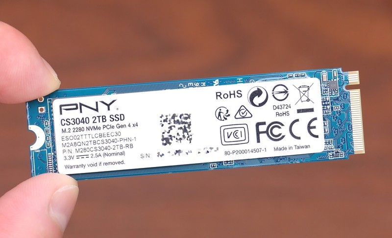 速度和容量我全都要，PNY XLR8 CS3040 2TB 游戏 SSD 上手玩