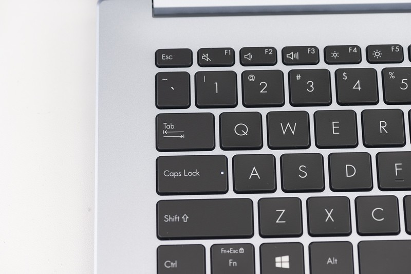 专业设计师之选，移动生产力工具，华硕无畏Pro14 锐龙版评测