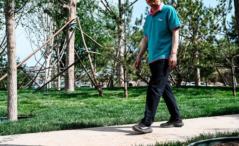 更适合夏天的休闲裤，清凉又柔顺，穿上素湃让户外活动更清爽