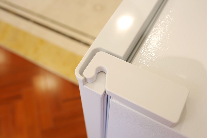 单身狗日子苦？鸡鸭鱼肉样样齐全！云米130L双开门冰箱给你的生活增姿添彩