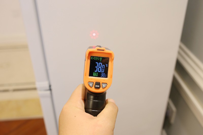 单身狗日子苦？鸡鸭鱼肉样样齐全！云米130L双开门冰箱给你的生活增姿添彩