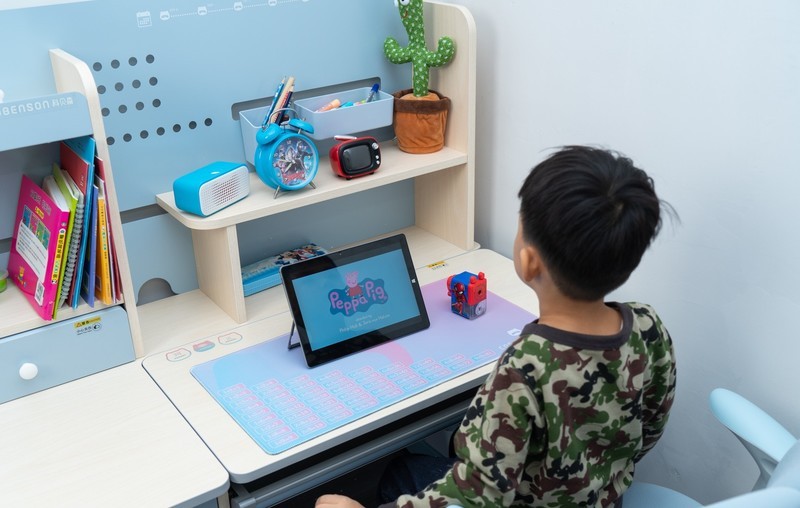 提前做好幼小过渡，我家入的科贝森儿童学习桌椅套装晒单