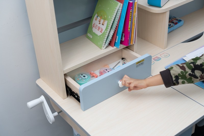 提前做好幼小过渡，我家入的科贝森儿童学习桌椅套装晒单