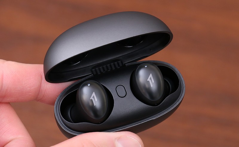 周杰伦同款国潮耳机，1MORE 万魔猫眼耳机 ColorBuds 2 体验