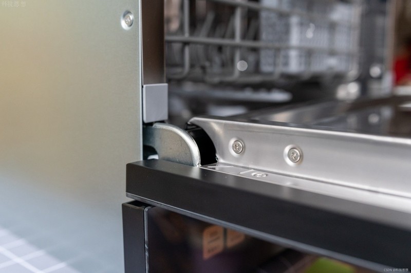 全自动的洗碗能手，省时省力更卫生，云米AI洗碗机Iron A1体验