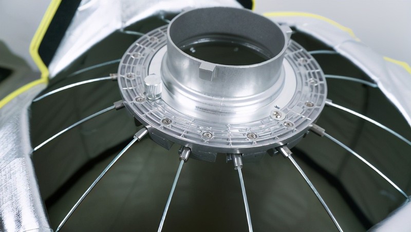 摄影师影视制作人专属柔光利器-耐思深度快装柔光箱EM-90g开箱评测