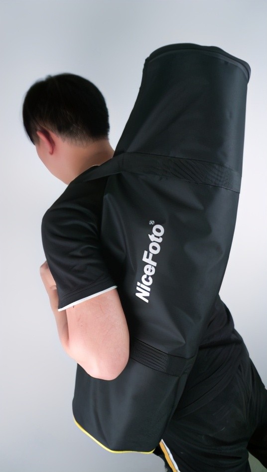 摄影师影视制作人专属柔光利器-耐思深度快装柔光箱EM-90g开箱评测