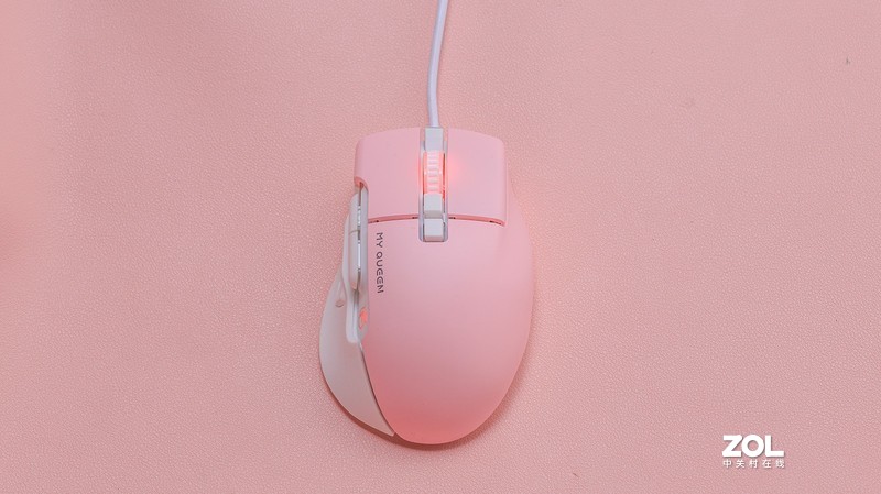 长得可爱，却不是HelloKitty，女性玩家会爱上的游戏鼠标