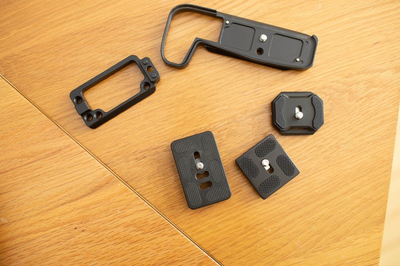 入手佳能微单一年，我添置了哪些值得买的配件好物