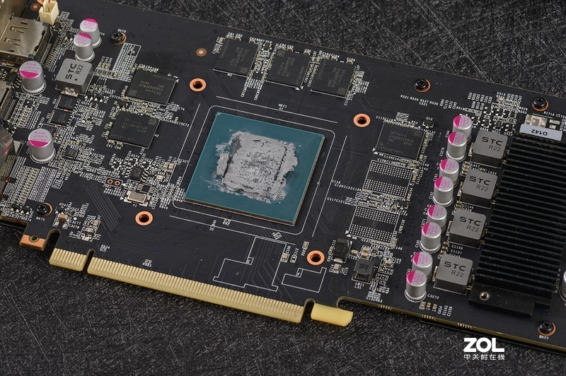 新老显卡对比，想玩好光追游戏还是上新显卡吧