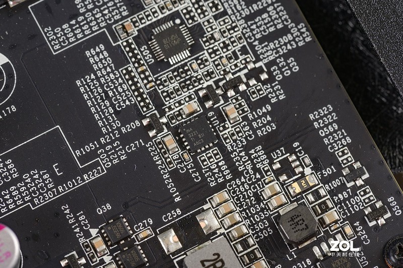 新老显卡对比，想玩好光追游戏还是上新显卡吧