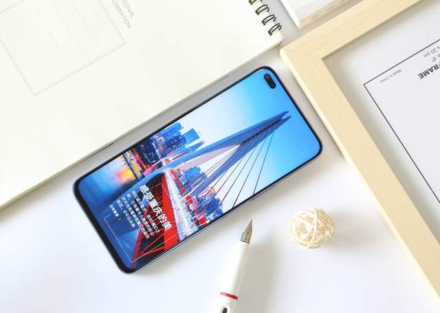 荣耀X20深度评测！又一个爆款？120Hz全视屏、直屏、66W快充