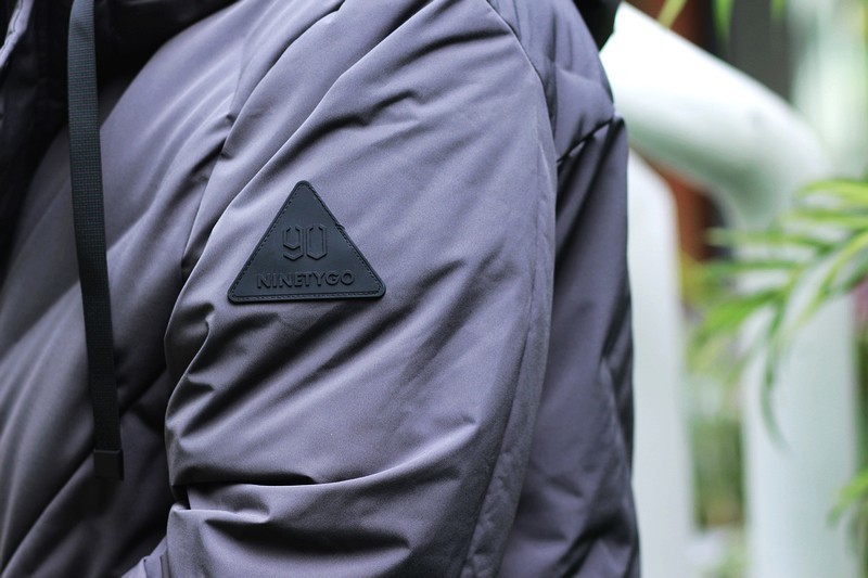 冬天必备的装备 90%白鸭绒 90分无缝立体充绒羽绒服