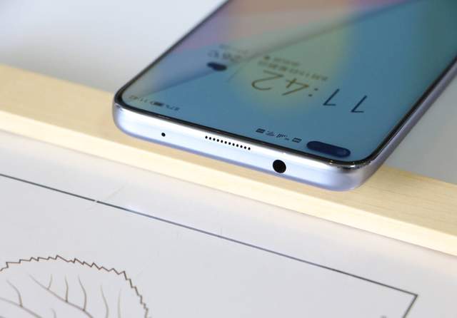 荣耀X20深度评测！又一个爆款？120Hz全视屏、直屏、66W快充