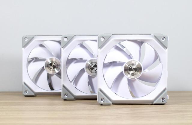 LIANLI 积木风扇体验：“无线”的乐趣真美妙？