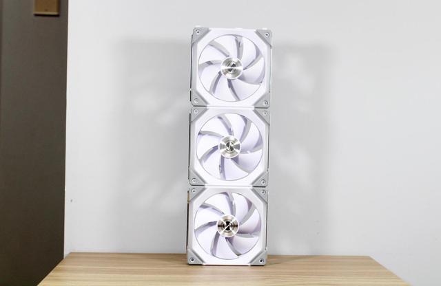 LIANLI 积木风扇体验：“无线”的乐趣真美妙？