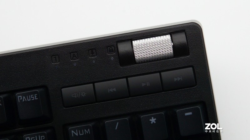 防水换轴啥都有 超频三GI801黑曼巴游戏机械键盘体验