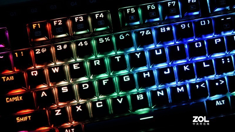 防水换轴啥都有 超频三GI801黑曼巴游戏机械键盘体验