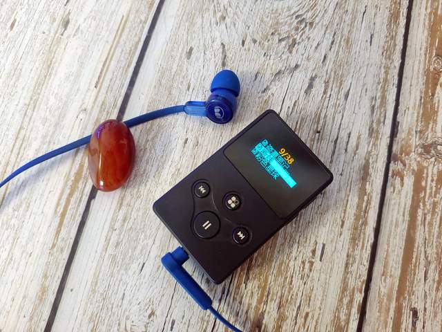 百元机标杆，重温回忆般的收听享受，乂度X2S无损播放器评测