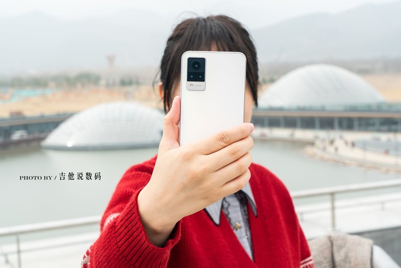 vivo S9体验小评：颜值与自拍是主打，其他方面也不错