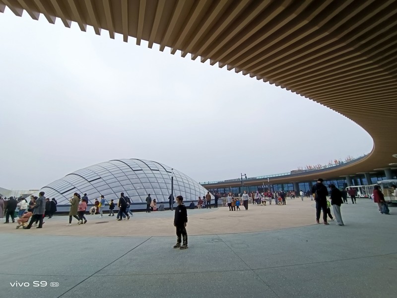 vivo S9体验小评：颜值与自拍是主打，其他方面也不错