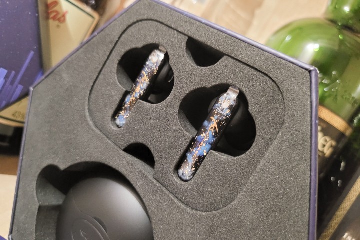 赏心悦目的高颜值TWS，Kinera YH-802