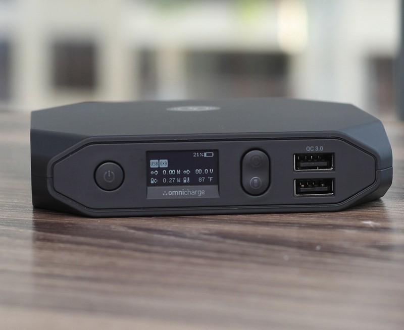 支持220V输出，解决移动电源致命短板-Omni 20+移动电源
