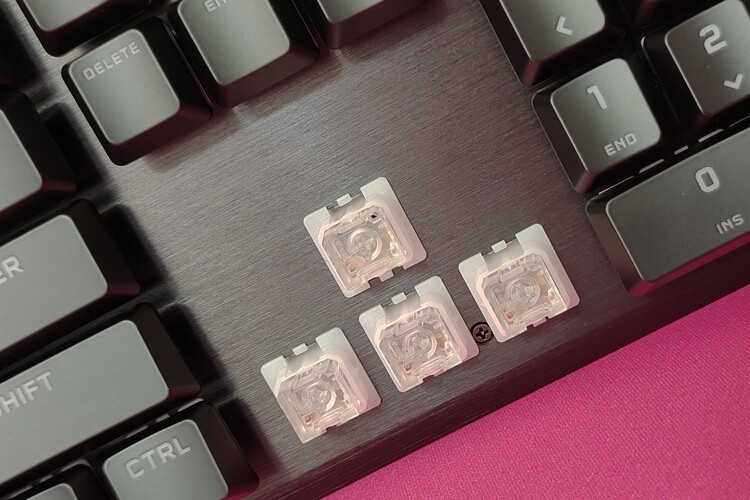 MV新轴体新体验：海盗船K60 PRO樱桃VIOLA机械键盘开箱