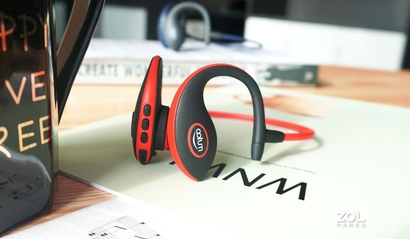 坐高铁、飞机等戴骨传导耳机听歌效果怎么样？