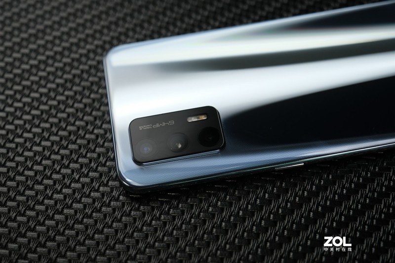 realme GT评测分享：独当一面的性能，但设计略有遗憾