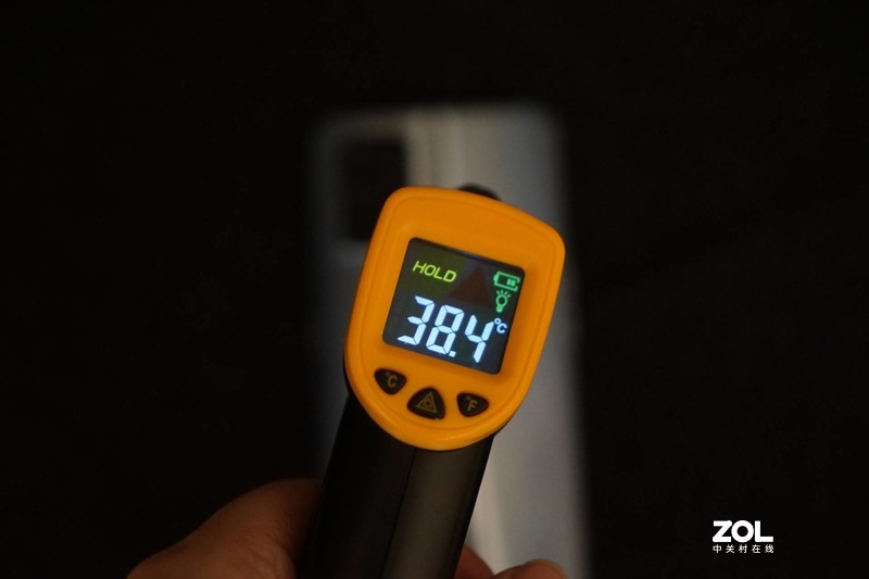 realme GT评测分享：独当一面的性能，但设计略有遗憾