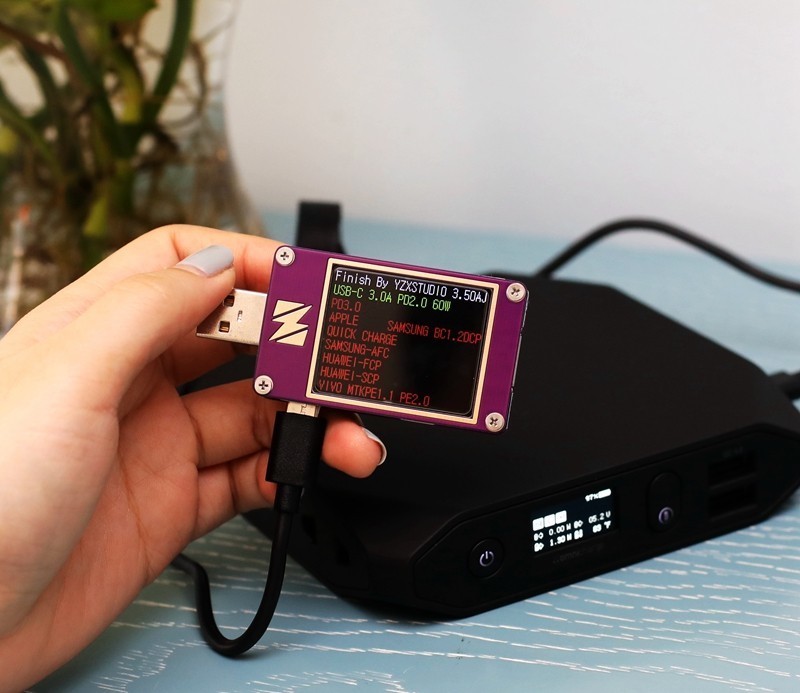 支持220V输出，解决移动电源致命短板-Omni 20+移动电源