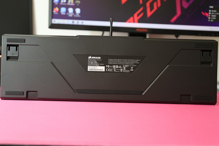 MV新轴体新体验：海盗船K60 PRO樱桃VIOLA机械键盘开箱