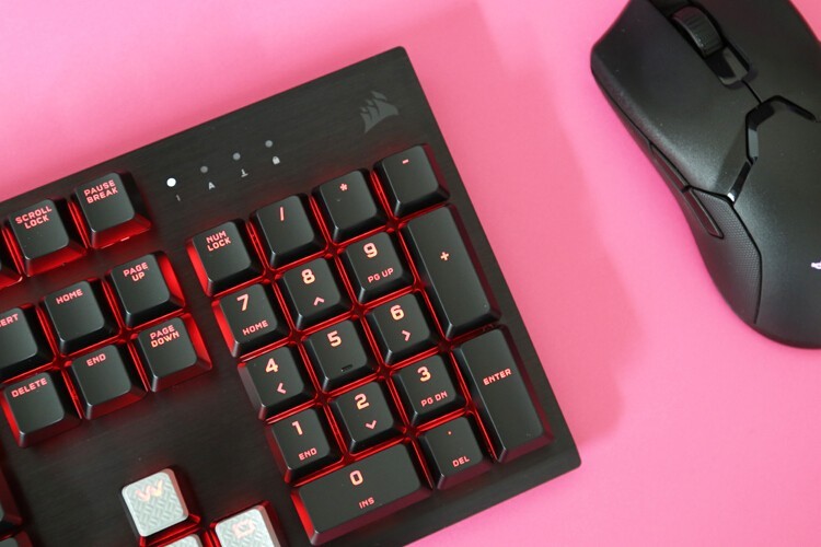 MV新轴体新体验：海盗船K60 PRO樱桃VIOLA机械键盘开箱