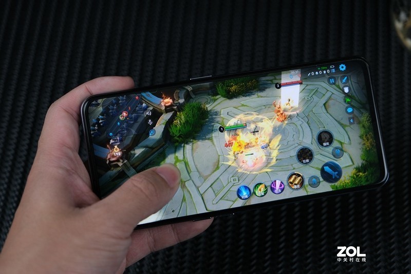 realme GT评测分享：独当一面的性能，但设计略有遗憾