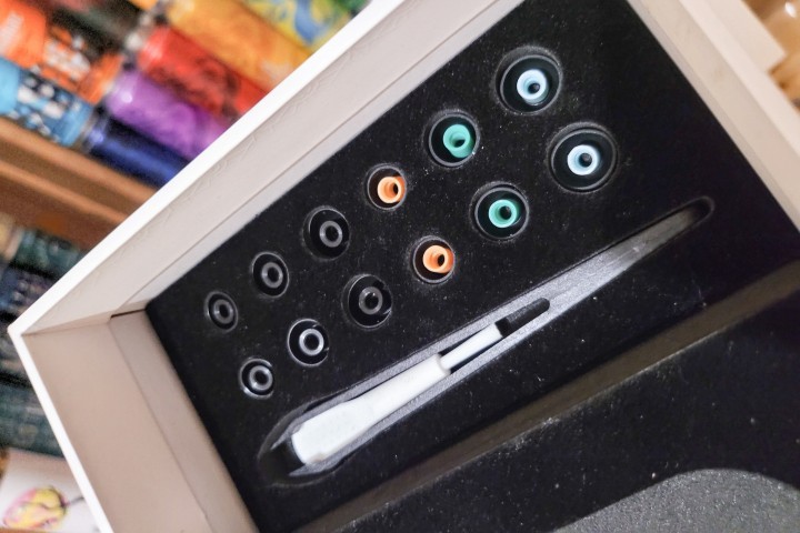 适合学生，推荐初烧！天天动听TIN HiFi T5 DOC碳分子振膜动圈耳机