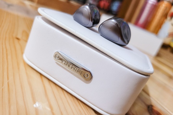 适合学生，推荐初烧！天天动听TIN HiFi T5 DOC碳分子振膜动圈耳机