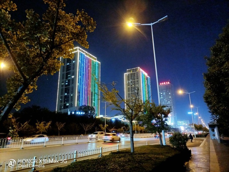 超大屏的坚持-荣耀X10Max综合体验-一用难回