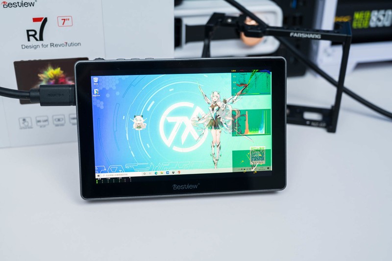 拍摄的愉悦感从哪来？百视悦R7监视器+T2题词器就够了