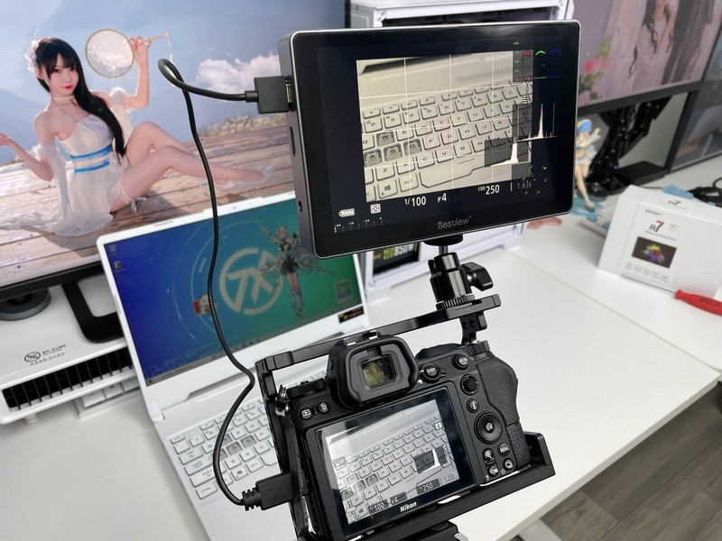 拍摄的愉悦感从哪来？百视悦R7监视器+T2题词器就够了