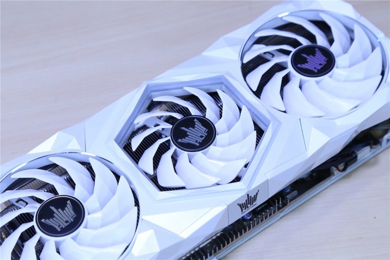 英特尔开倒车？14纳米最后的挣扎？酷睿i9-11900K首发实测