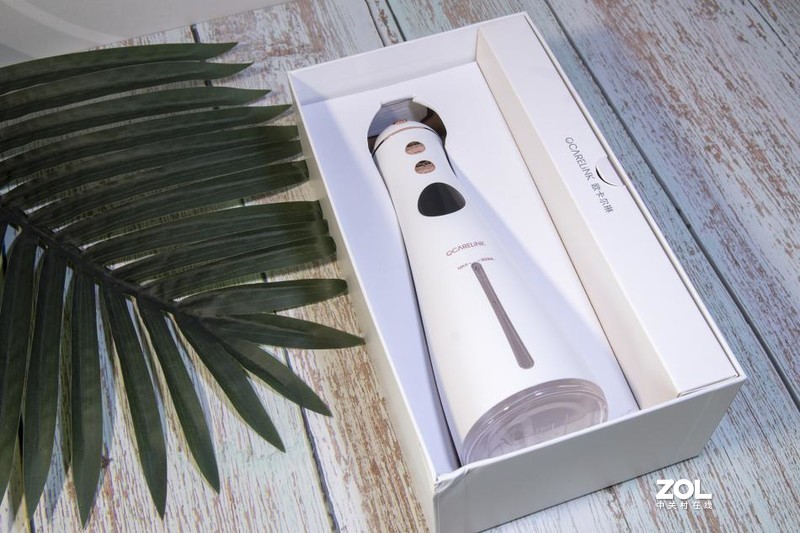 颜值与实力并存--OcareLink/欧卡尔琳 P40 小蛮腰冲牙器