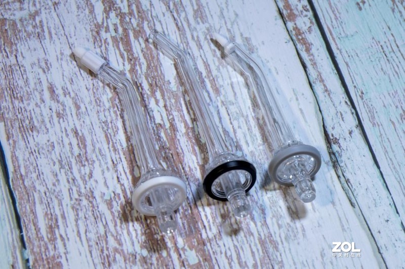 颜值与实力并存--OcareLink/欧卡尔琳 P40 小蛮腰冲牙器