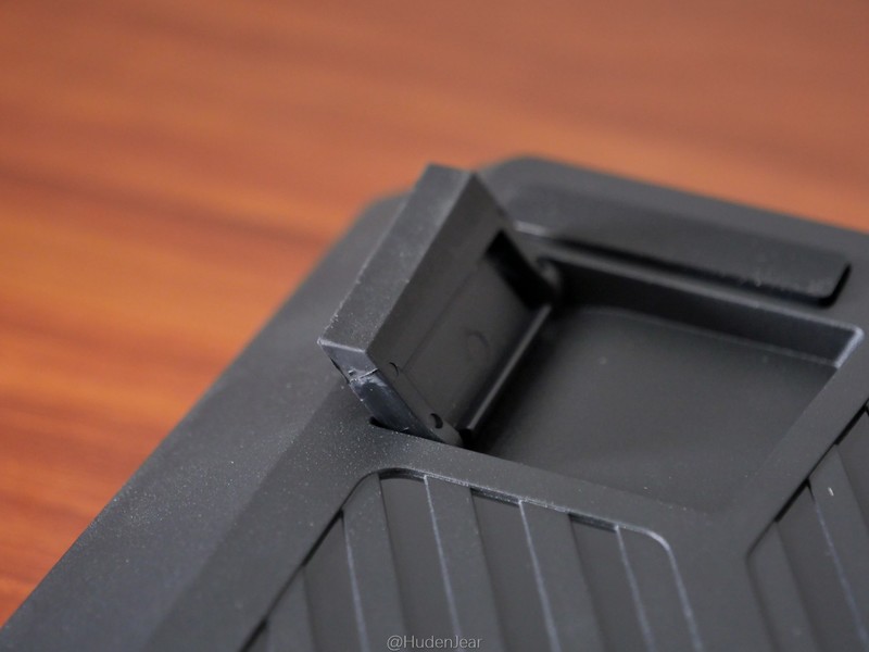 为我办公室添置的无线键盘：Tt G521三模机械键盘开箱