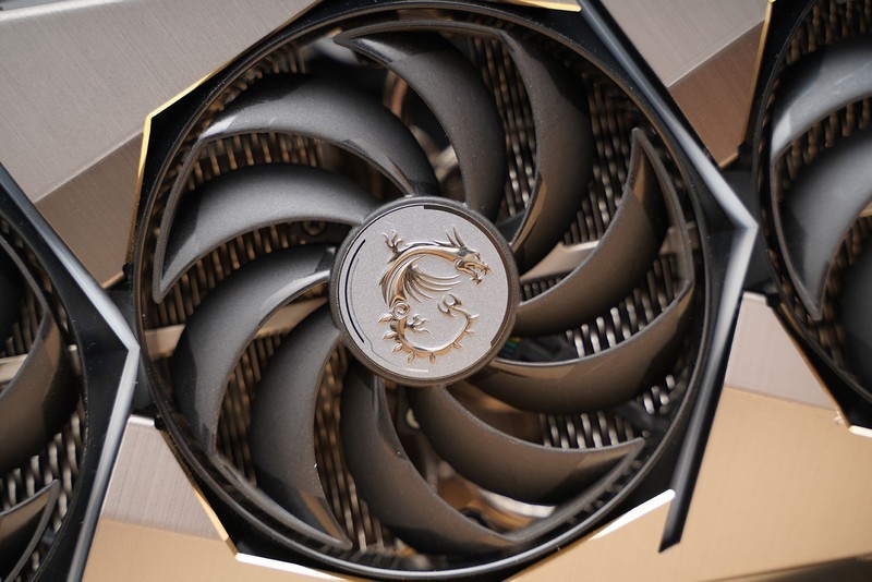 什么CPU才能喂饱高端空气？用 微星MAG Infinite RS无烬实测一下