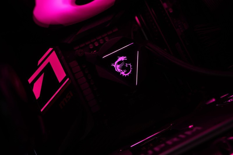 什么CPU才能喂饱高端空气？用 微星MAG Infinite RS无烬实测一下